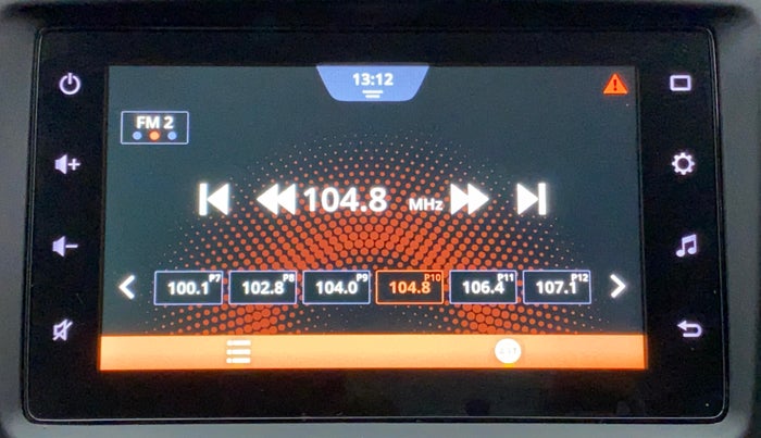 2020 Toyota URBAN CRUISER PREMIUM DUAL TONE AT, Petrol, Automatic, 15,872 km, Infotainment System
