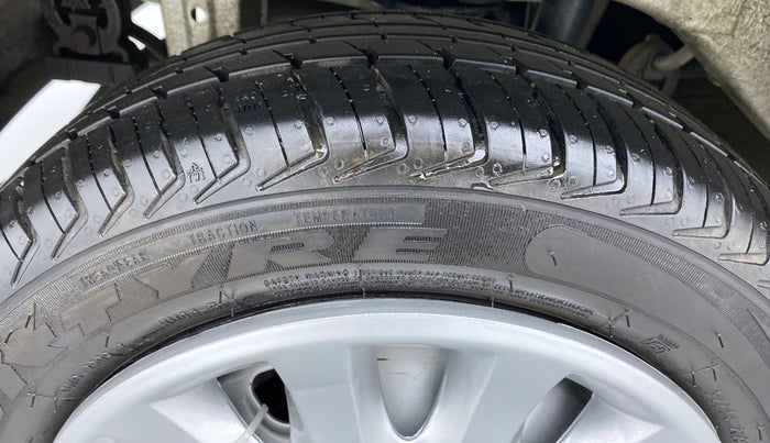 2012 Maruti Alto K10 LXI P, Petrol, Manual, 1,805 km, Right Rear Tyre Tread