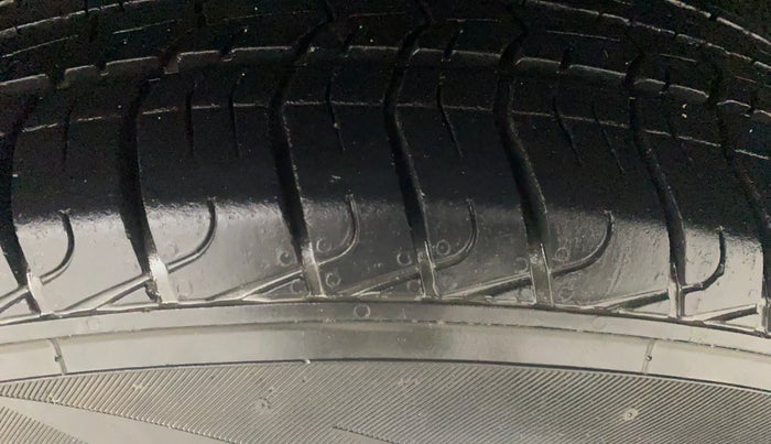 2021 Mahindra BOLERO NEO N10 R, Diesel, Manual, 14,978 km, Left Rear Tyre Tread