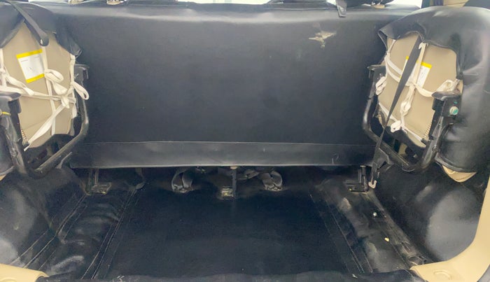 2021 Mahindra BOLERO NEO N10 R, Diesel, Manual, 14,978 km, Boot Inside