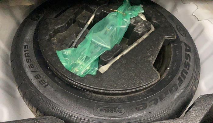 2017 Maruti Ciaz ALPHA DIESEL 1.3, Diesel, Manual, 62,351 km, Spare Tyre