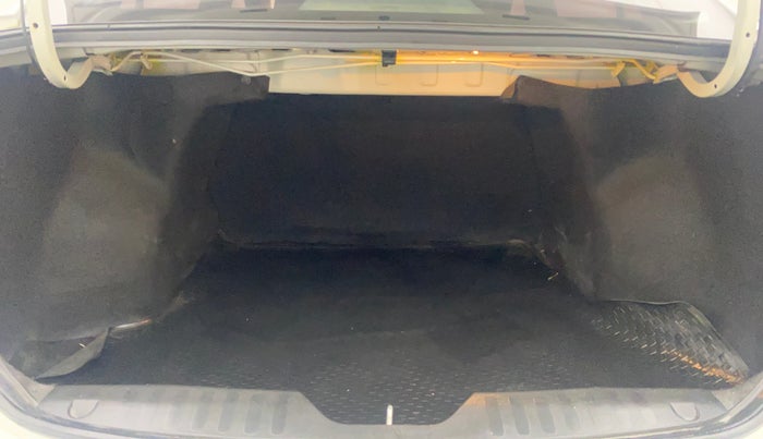 2017 Maruti Ciaz ALPHA DIESEL 1.3, Diesel, Manual, 62,351 km, Boot Inside