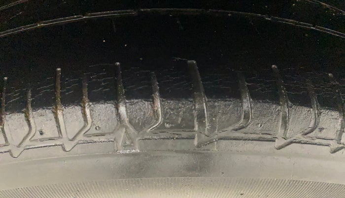 2017 Maruti Ciaz ALPHA DIESEL 1.3, Diesel, Manual, 62,351 km, Left Rear Tyre Tread