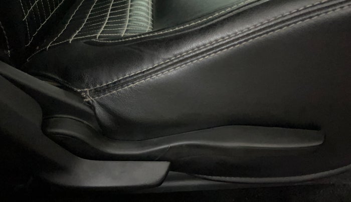 2018 Maruti Baleno ZETA PETROL 1.2, Petrol, Manual, 74,611 km, Driver Side Adjustment Panel