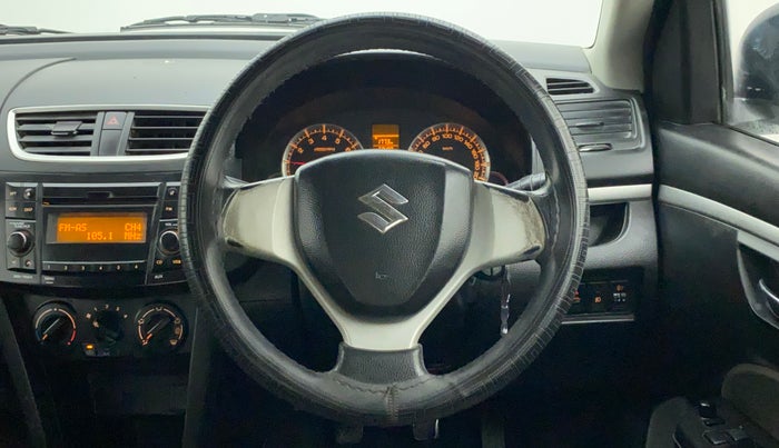 2015 Maruti Swift VXI, CNG, Manual, 60,549 km, Steering Wheel Close Up