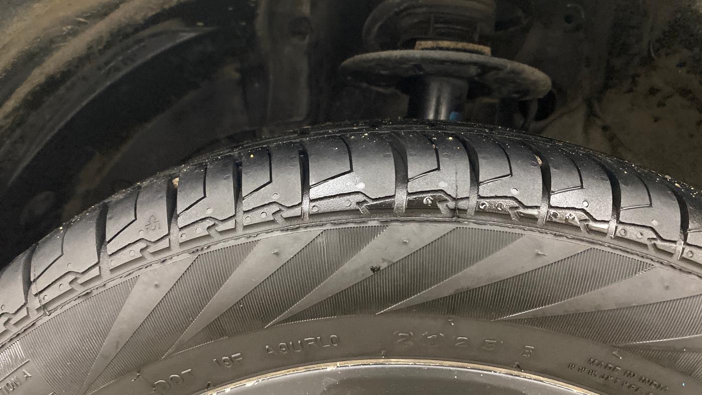 2023 Maruti Baleno ZETA PETROL 1.2, Petrol, Manual, 77,776 km, Left Front Tyre Tread