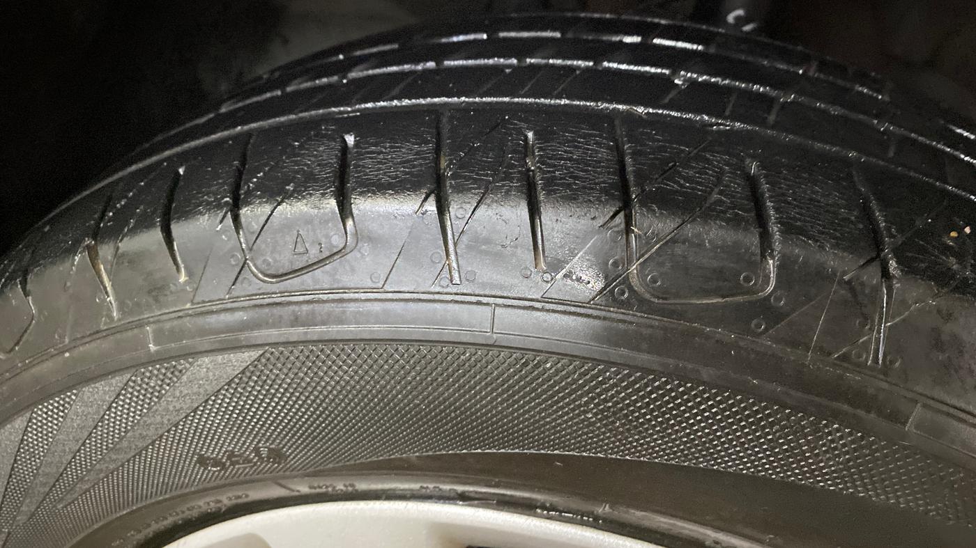 2014 Nissan Terrano XL (P), Petrol, Manual, 82,428 km, Right Front Tyre Tread