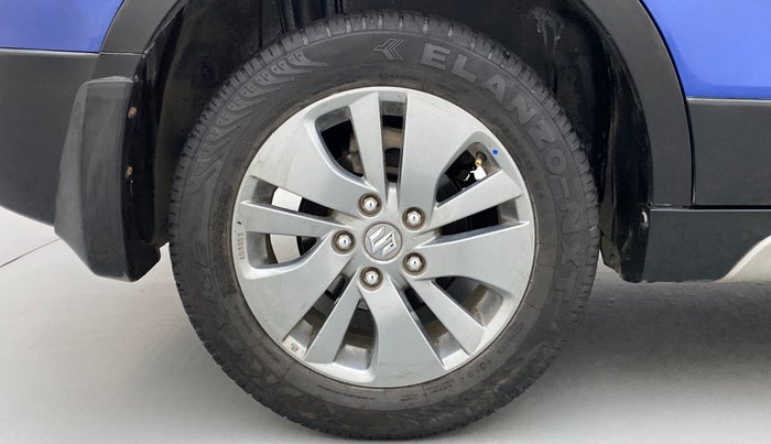 2016 Maruti S Cross ZETA 1.3, Diesel, Manual, 42,360 km, Right Rear Wheel