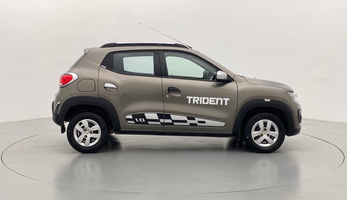 2017 Renault Kwid 1.0 RXT, Petrol, Manual, 38,903 km, Right Side View