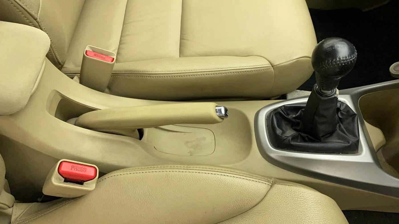 2011 Honda City 1.5L I-VTEC V EXCLUSIVE, Petrol, Manual, 88,114 km, Gear Lever