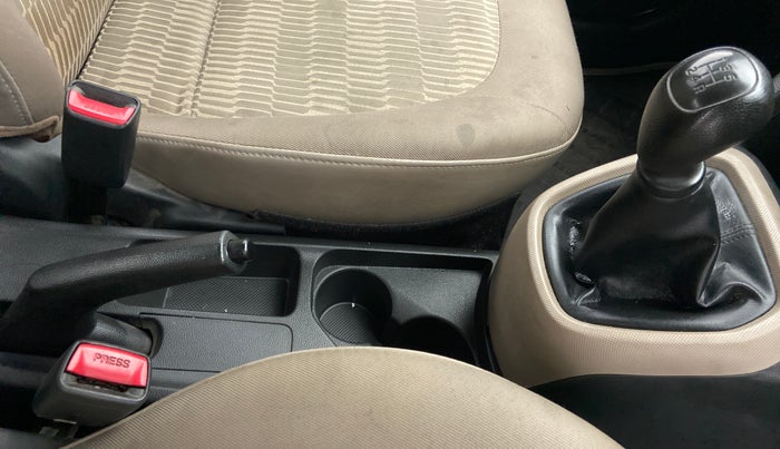 2018 Hyundai Xcent E PLUS, Petrol, Manual, 47,188 km, Gear Lever