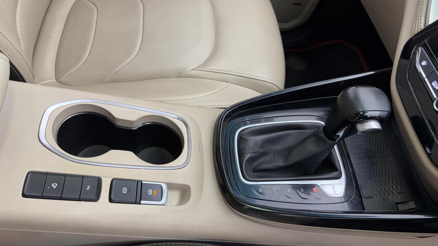 2022 MG HECTOR SHARP 1.5 PETROL CVT, Petrol, Automatic, 86,162 km, Gear Lever