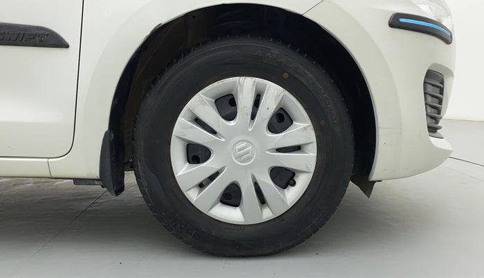 2018 Maruti Swift VXI AMT D, Petrol, Automatic, 36,155 km, Right Front Wheel