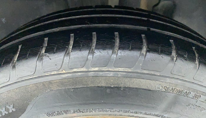 2018 Maruti Swift VXI AMT D, Petrol, Automatic, 36,155 km, Left Rear Tyre Tread