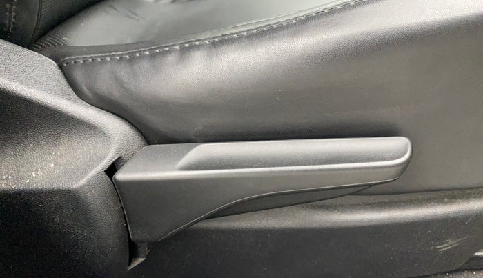 2023 Skoda SLAVIA Ambition 1.5L TSI, Petrol, Manual, 52,161 km, Driver Side Adjustment Panel