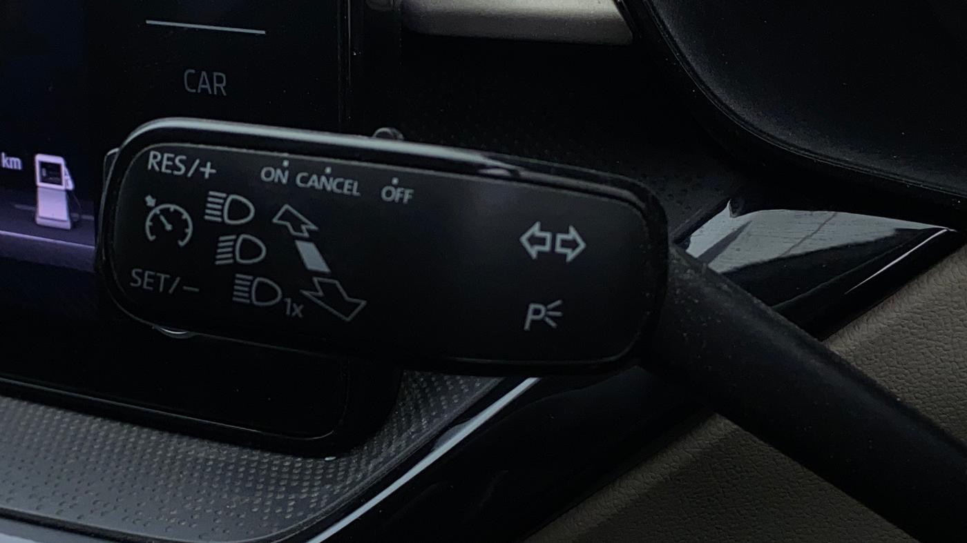 2023 Skoda SLAVIA Ambition 1.5L TSI, Petrol, Manual, 52,161 km, Adaptive Cruise Control