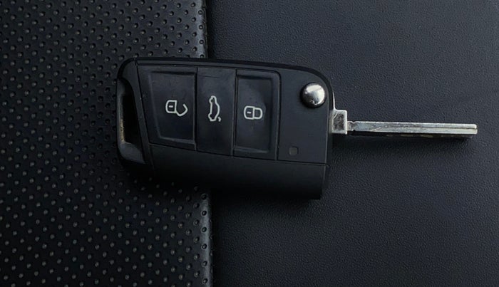 2023 Skoda SLAVIA Ambition 1.5L TSI, Petrol, Manual, 52,161 km, Key Close Up