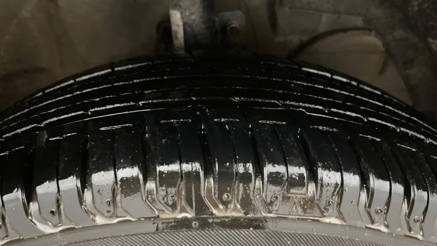 2024 Maruti Swift ZXI PLUS AMT, Petrol, Automatic, 3,813 km, Right Front Tyre Tread