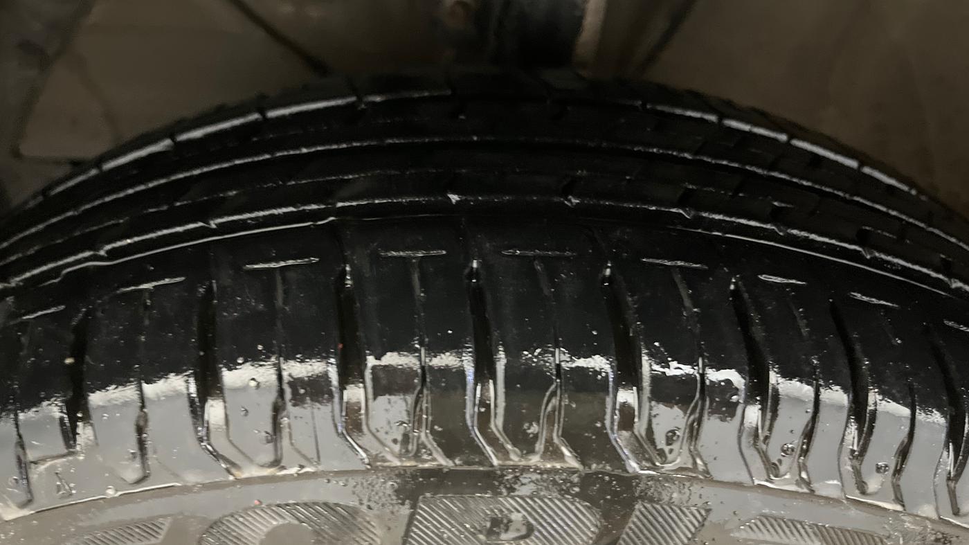 2024 Maruti Swift ZXI PLUS AMT, Petrol, Automatic, 3,813 km, Left Front Tyre Tread