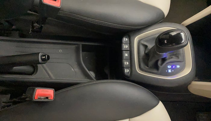 2021 Hyundai NEW SANTRO SPORTZ AMT, Petrol, Automatic, 47,754 km, Gear Lever