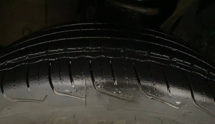 2022 Renault Kiger RXZ AMT, Petrol, Automatic, 36,217 km, Left Front Tyre Tread