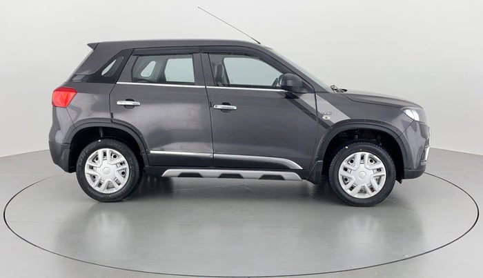 2016 Maruti Vitara Brezza LDI OPT, Diesel, Manual, 29,311 km, Right Side View