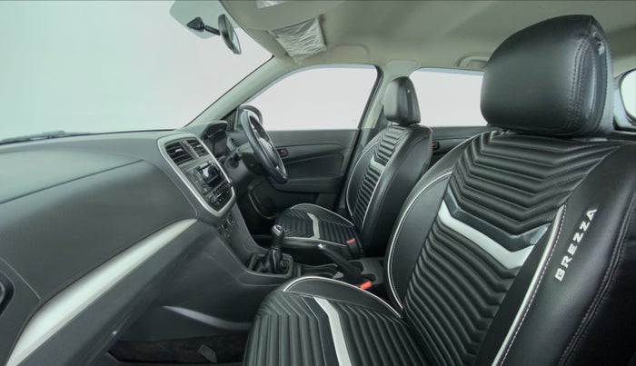 2016 Maruti Vitara Brezza LDI OPT, Diesel, Manual, 29,311 km, Right Side Front Door Cabin
