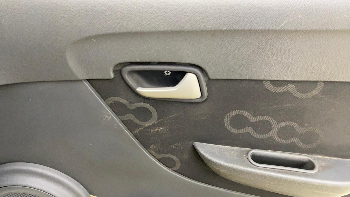 2014 Maruti Alto 800 LXI, Petrol, Manual, 38,566 km, Driver Side Door Panels Control