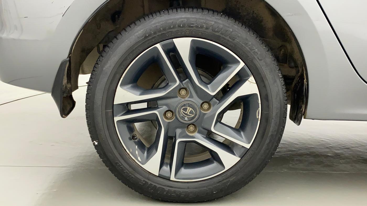 2018 Tata TIGOR XZ PETROL, Petrol, Manual, 40,031 km, Right Rear Wheel