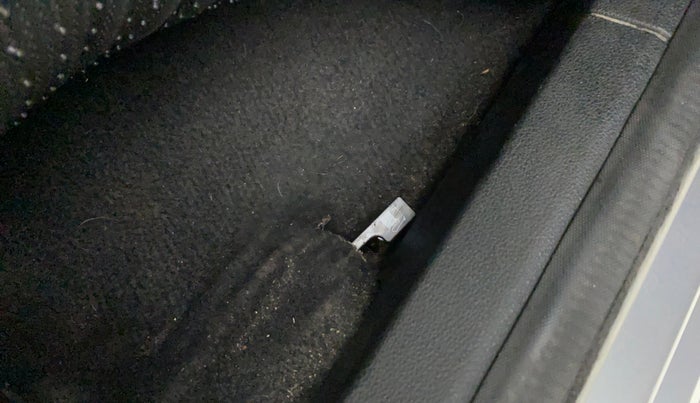2018 Tata TIGOR XZ PETROL, Petrol, Manual, 40,031 km, Flooring - Dicky opening lever is not working