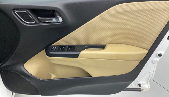 2017 Honda City V MT PETROL, Petrol, Manual, 25,527 km, Driver Side Door Panels Control