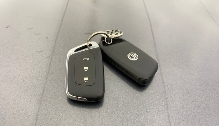 2021 MG HECTOR SHARP HYBRID 1.5 PETROL, Petrol, Manual, 46,670 km, Key Close Up