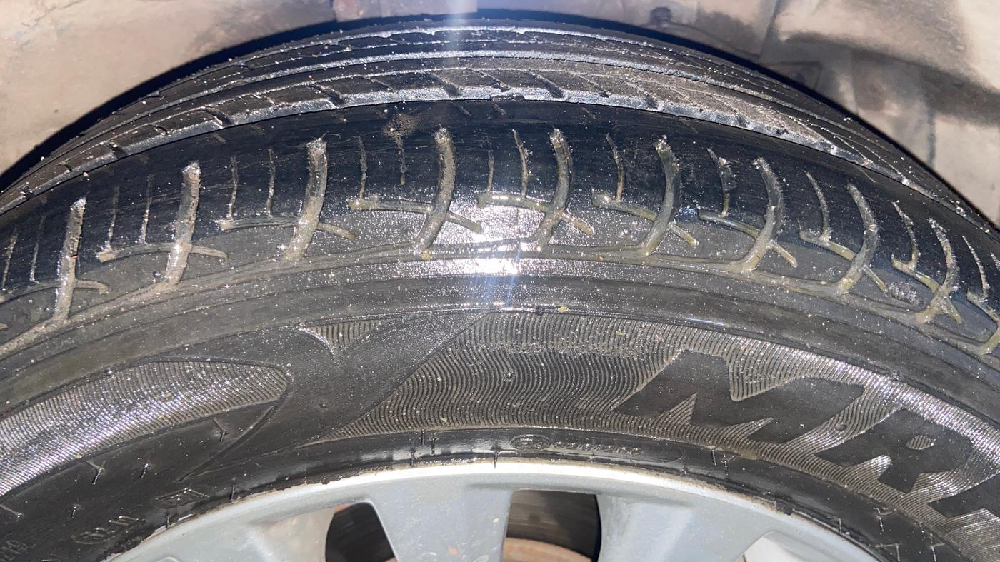 2022 Maruti Ciaz DELTA AT 1.5 SHVS PETROL, Petrol, Automatic, 48,196 km, Right Front Tyre Tread
