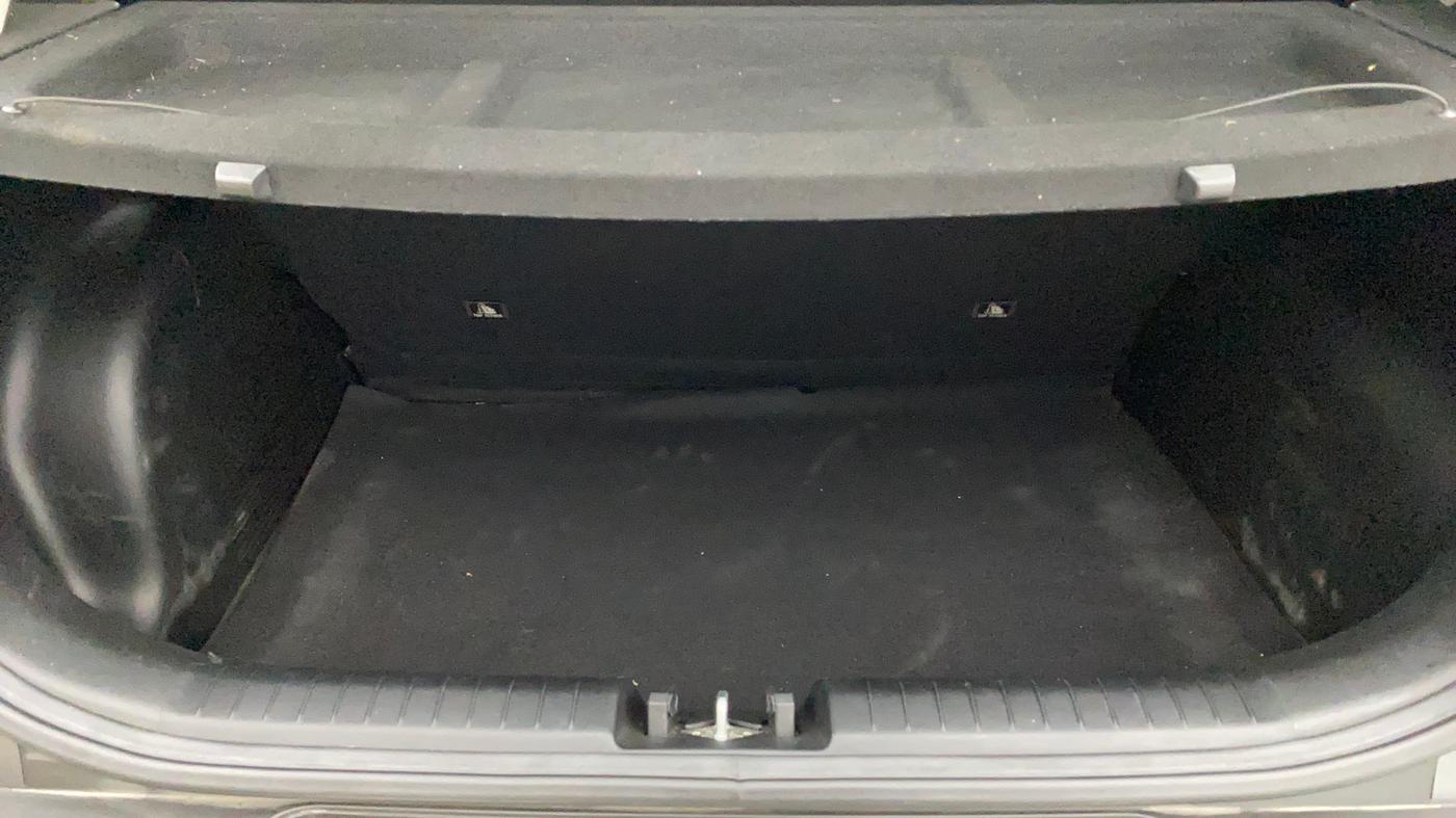 2022 Hyundai VENUE S(O) 1.2, Petrol, Manual, 13,781 km, Boot Inside
