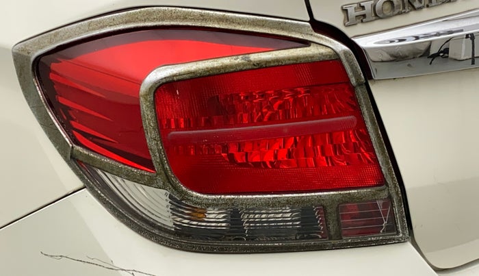 2014 Honda Amaze 1.2L I-VTEC EX, Petrol, Manual, 57,344 km, Left tail light - Chrome has minor damage