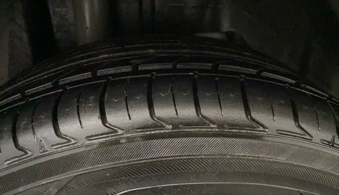 2021 Ford FREESTYLE TITANIUM 1.2 PETROL, Petrol, Manual, 70,813 km, Right Rear Tyre Tread