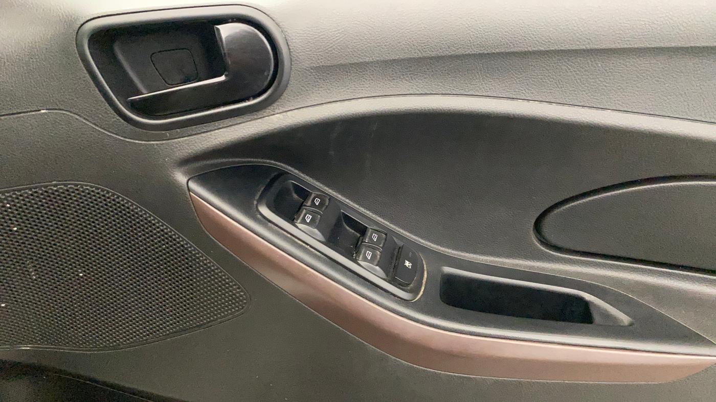 2021 Ford FREESTYLE TITANIUM 1.2 PETROL, Petrol, Manual, 70,813 km, Driver Side Door Panels Control