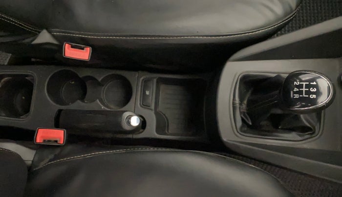 2021 Ford FREESTYLE TITANIUM 1.2 PETROL, Petrol, Manual, 70,813 km, Gear Lever