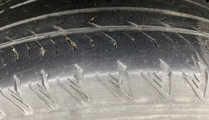 2022 Tata Safari XTA PLUS, Diesel, Automatic, 63,089 km, Right Rear Tyre Tread