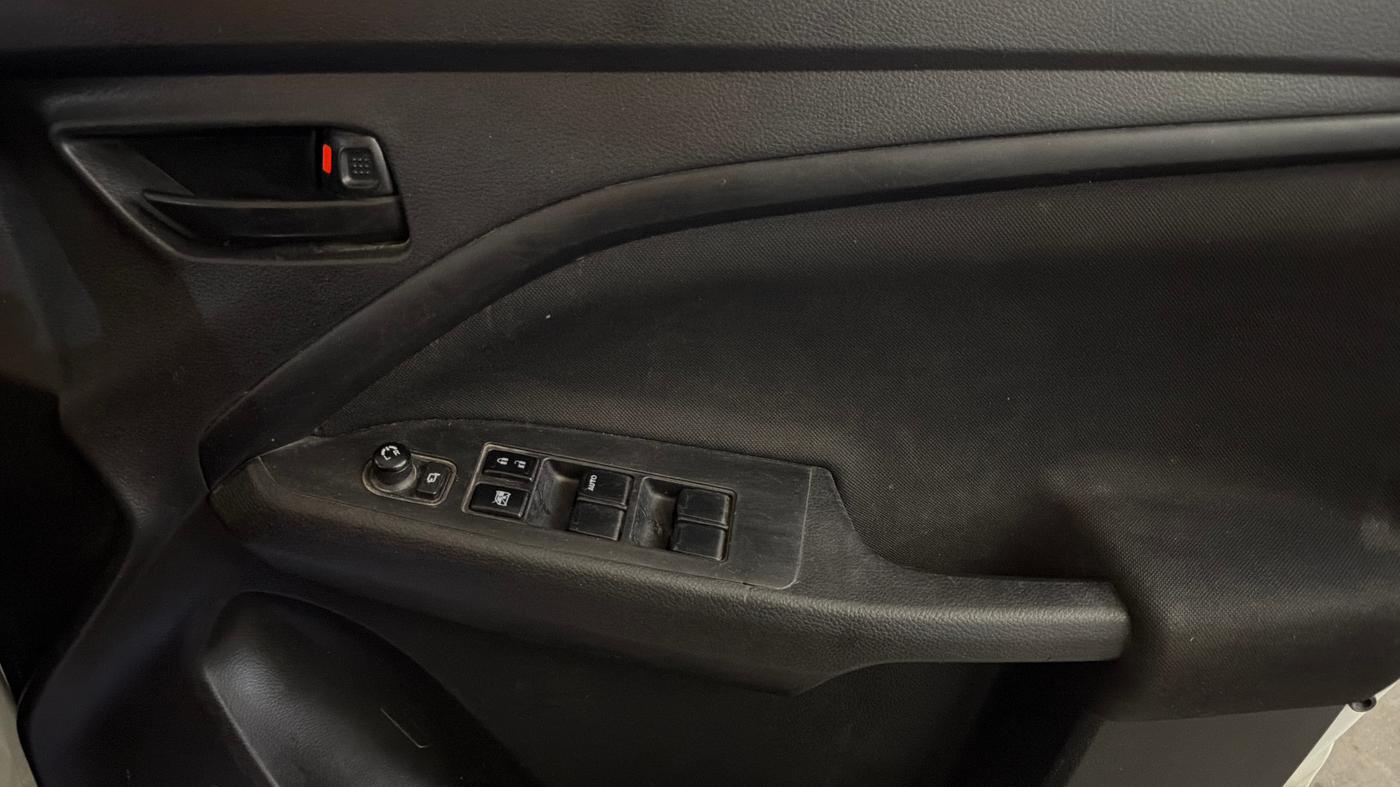 2022 Maruti BREZZA VXI SMART HYBRID, Petrol, Manual, 88,362 km, Driver Side Door Panels Control