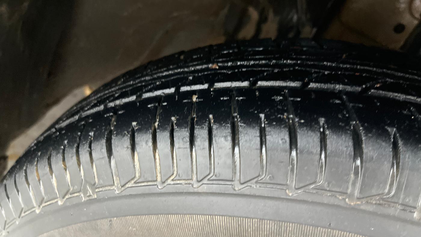 2018 Renault Kwid CLIMBER 1.0 AMT, Petrol, Automatic, 90,336 km, Right Front Tyre Tread