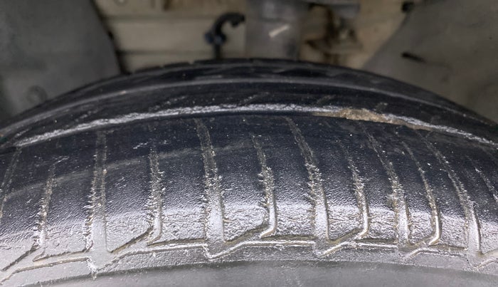 2015 Nissan Micra XV CVT, Petrol, Automatic, 47,617 km, Left Front Tyre Tread