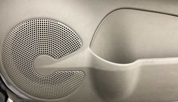 2015 Nissan Micra XV CVT, Petrol, Automatic, 47,617 km, Speaker