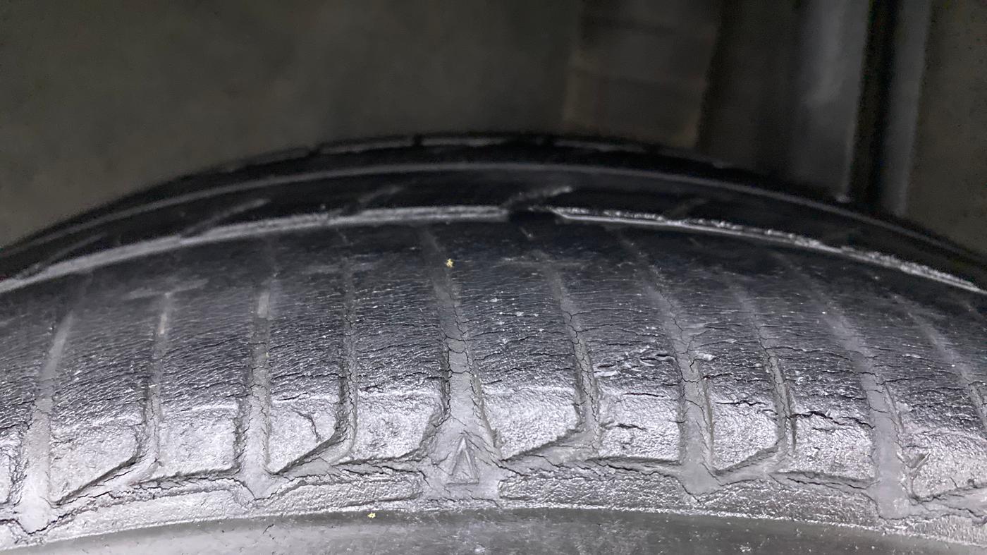 2015 Nissan Micra XV CVT, Petrol, Automatic, 47,617 km, Left Rear Tyre Tread