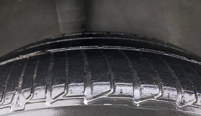 2015 Nissan Micra XV CVT, Petrol, Automatic, 47,617 km, Right Rear Tyre Tread