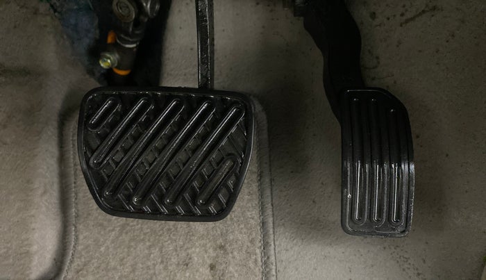 2015 Nissan Micra XV CVT, Petrol, Automatic, 47,617 km, Pedals