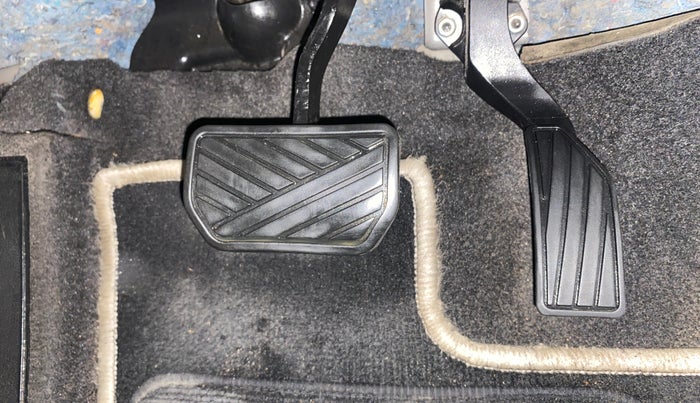 2019 Maruti Vitara Brezza ZDI PLUS AMT, Diesel, Automatic, 62,836 km, Pedals