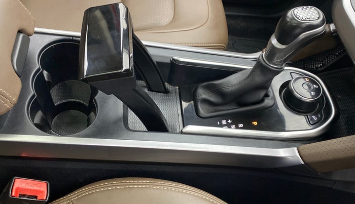 2020 Tata Harrier XZA + DUAL TONE, Diesel, Automatic, 24,344 km, Gear Lever