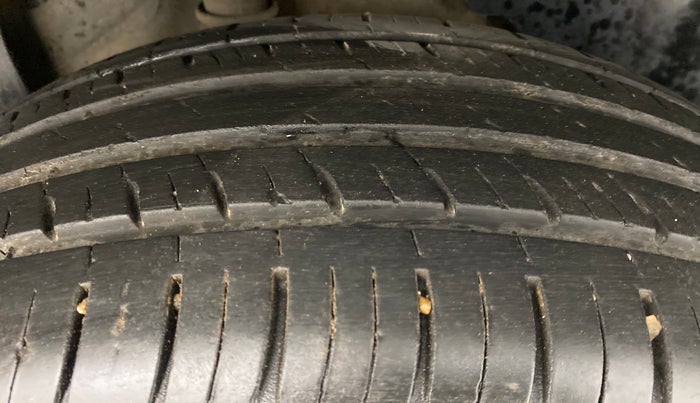 2020 Tata Harrier XZA + DUAL TONE, Diesel, Automatic, 24,344 km, Left Rear Tyre Tread