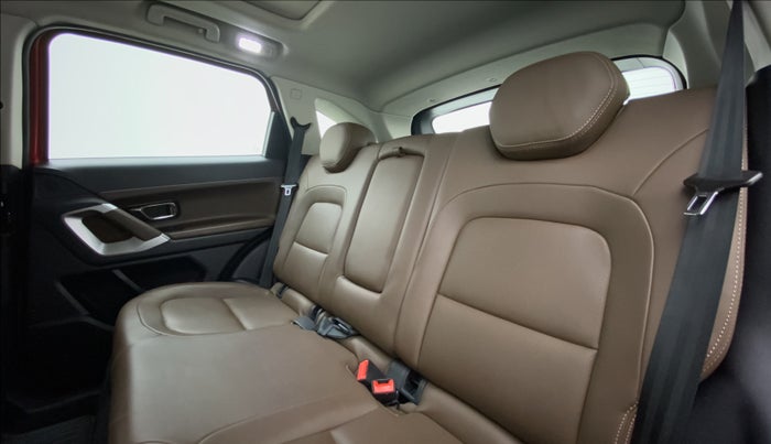 2020 Tata Harrier XZA + DUAL TONE, Diesel, Automatic, 24,344 km, Right Side Rear Door Cabin